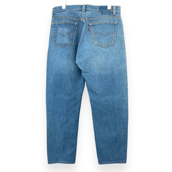 Vintage 1980s Levi's Made in USA Mid Wash Straight Leg Blue Jeans sz 36 x 36 - Picture 2 of 6